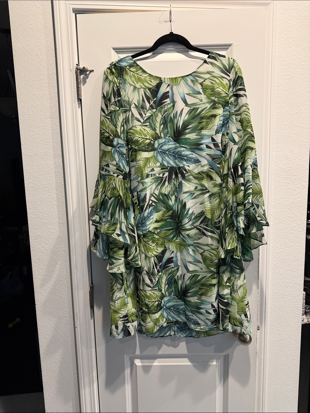 Nine West - Green and White Tropical Leaf Midi Dress